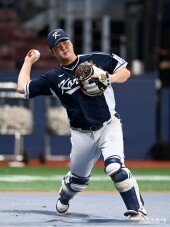 김형준 ‘타자주자 잡자’