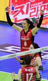 장위, 서브 득점에 양손 번쩍!