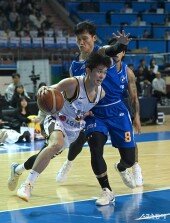 양준석 ‘뚫어야해’