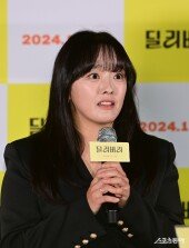 권소현, 긴장한 답변