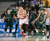 안영준 ‘수비 리바운드 잡고 속공’