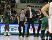 김주성 감독, 판정에 항의하다 퇴장