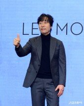 17집 신곡으로 돌아온 이문세!