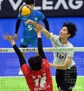 김진영, 득점을 노려라~