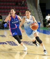 신지현 ‘공격 들어간다’