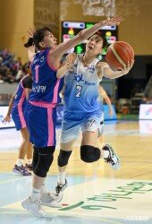 신지현 ‘골밑 슛’