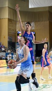 김진영 ‘골망이 코앞’