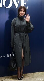 고준희, 빗속 분위기