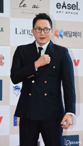 더원, ‘황금촬영상’ 축하 무대 기대하세요