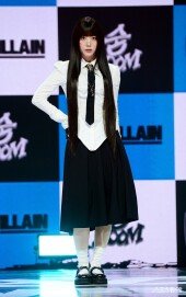 배드빌런 윤서 ‘매력이 넘치는 긴 생머리~’