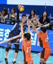 김지한 ‘강스파이크’