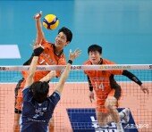 박창성 ‘블로킹이 뜨기 전에’