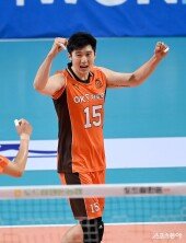 장빙롱 ‘승리는 내가 이끈다’