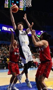 이현중, ‘다 비켜!’