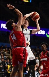 이현중, 가벼운 몸놀림