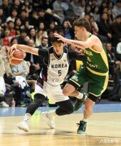 변준형 ‘한 템포 쉬고’