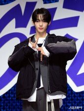 투어스 한진 ‘상큼한 외모~’