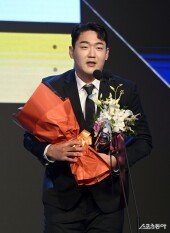 성동현 ‘앞으로도 열심히’