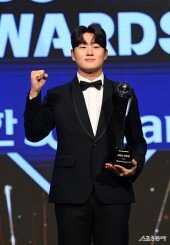 김택연 ‘신인상 화이팅’