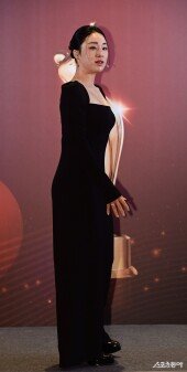 윤이나, 아름다운 등장