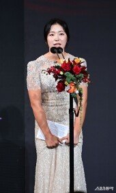 유현조, 신인상 수상