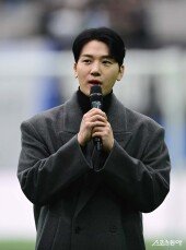 멜로망스 김민석, 애국가 불러주셔서 감사합니다