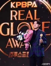 팬초이스상 수상한 김도영