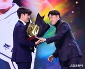 양석환, 택연아 축하해