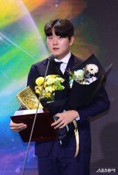 김택연, ‘선배, 형들 고마워요’