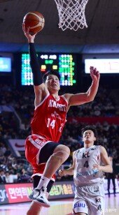 최부경 ‘원핸드 덩크’