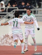 티아고, 선제골 주인공 나야!