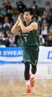 이용우 ‘모두 잠 재우자’