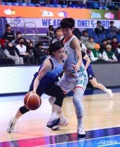 공격하는 강계리