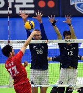 막심-조재영, 철벽 블로킹!