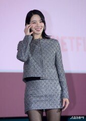 박규영 ‘넘사벽 볼하트~’