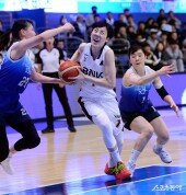 박혜진, 거침없는 골밑돌파~