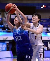 홍유순, 리바운드 볼을 사수하라!