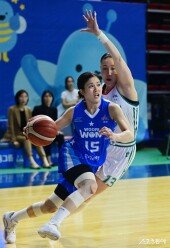 나츠키, 작은 키를 활용한 돌파