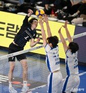 허수봉 ‘혼신의 힘으로’