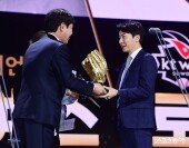 박준혁 단장, 레이예스 대신해서