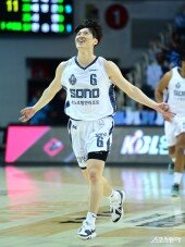 3점슛 이정현 ‘날아갈 것 같아