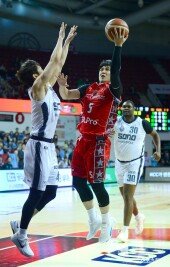 변준형 ‘빠르게 슛’