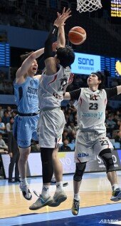 이정현, 날카로운 패스