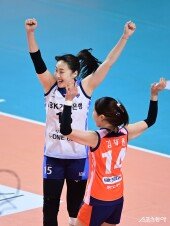 황민경, 짜릿한 서브 득점