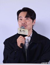 이희준, 스크린에서 튀어나온 비주얼