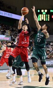 변준형 ‘가볍게 슛’