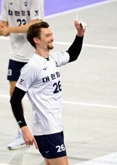 막심, 오늘은 내가 해걸사~