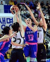 김단비 ‘회심의 슛~’