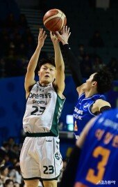 박인웅, 손 끝 감각이 좋아