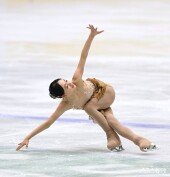 김채연, 빙판을 돌며